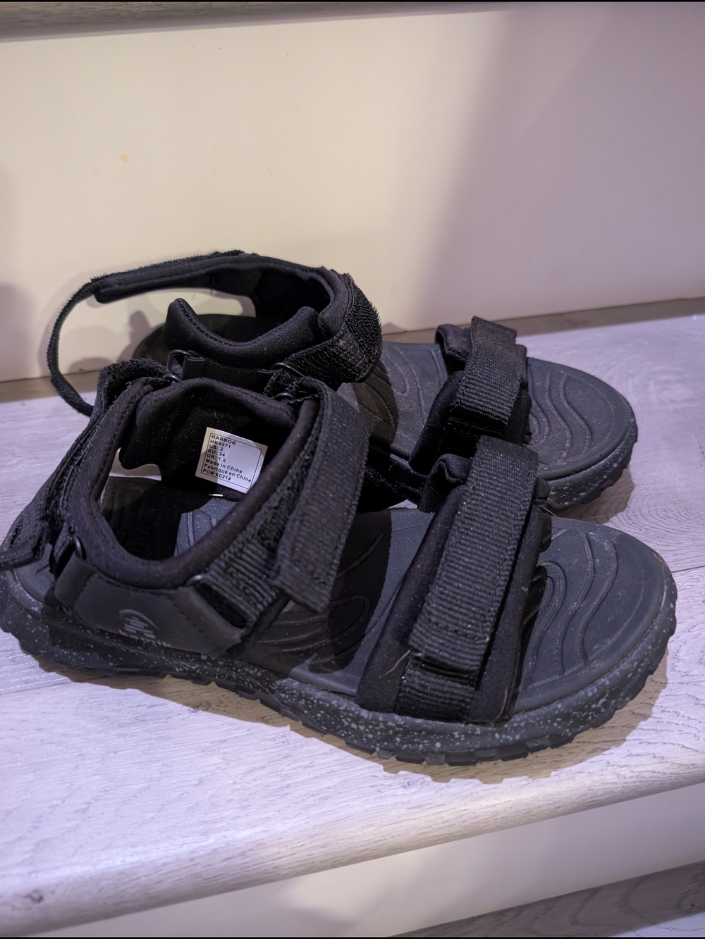 Kamik Black Adjustable Strap Kids Sandals